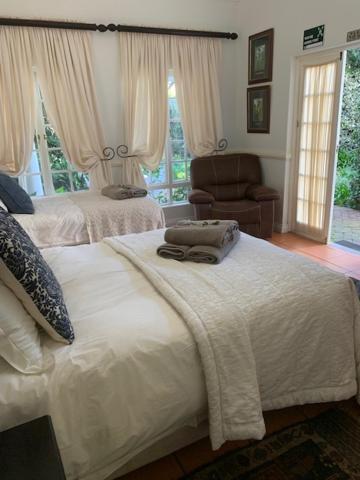 פוצ'פסטרום A Tapestry Garden Guest House מראה חיצוני תמונה